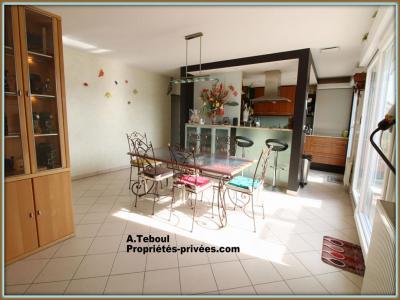 For sale Villeurbanne 6 rooms 126 m2 Rhone (69100) photo 4