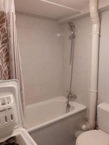 Annonce Location 2 pices Appartement Fougeres 35