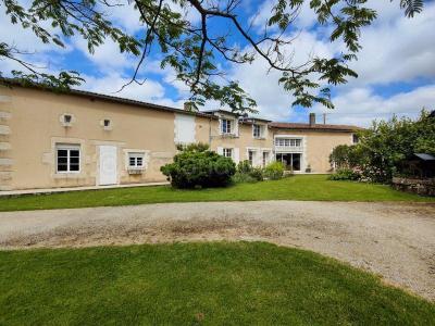 For sale Civray 9 rooms 260 m2 Vienne (86400) photo 0