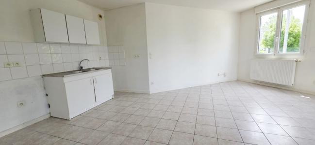 For sale Saint-martin-d'heres 2 rooms 40 m2 Isere (38400) photo 2