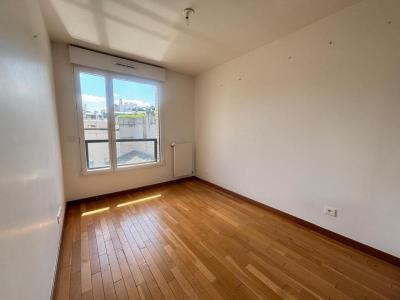Louer Appartement 70 m2 Paris-16eme-arrondissement