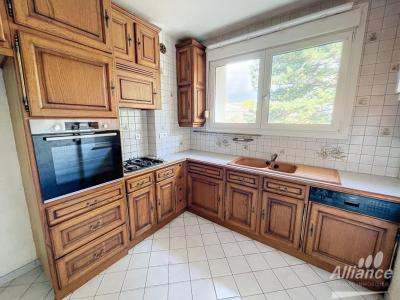 For sale Montbeliard 2 rooms 57 m2 Doubs (25200) photo 2