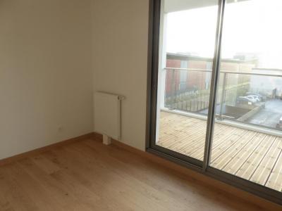 For rent Bordeaux 3 rooms 62 m2 Gironde (33100) photo 2
