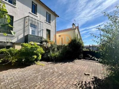 For sale Clermont-ferrand 9 rooms 180 m2 Puy de dome (63100) photo 0