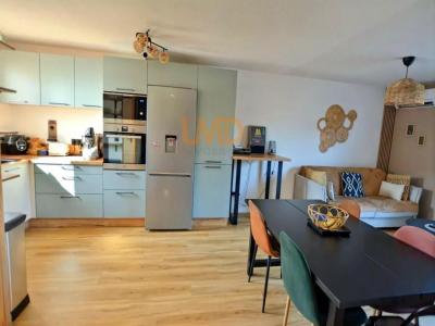 For sale Calvisson 4 rooms 69 m2 Gard (30420) photo 3