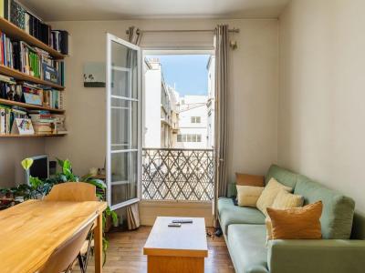 For rent Paris-20eme-arrondissement 2 rooms 45 m2 Paris (75020) photo 1