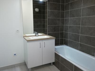 For rent Vernaison 3 rooms 57 m2 Rhone (69390) photo 2