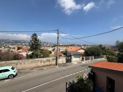 Louer Appartement 38 m2 Saint-laurent-du-var