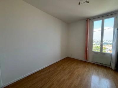 Louer Appartement Saint-laurent-du-var 790 euros