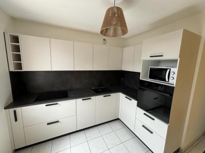For rent Nantes 4 rooms 87 m2 Loire atlantique (44300) photo 2
