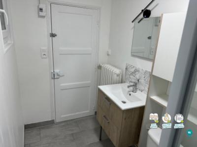 Louer Appartement Laroche-saint-cydroine 590 euros