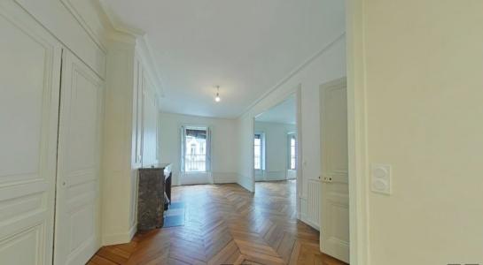 Louer Appartement Lyon-6eme-arrondissement 2490 euros