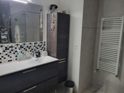 For sale CENTRE VILLAGE 3 rooms 68 m2 Ain (01630) photo 3