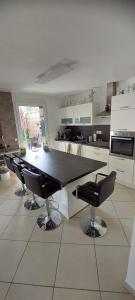 For sale CENTRE VILLAGE 3 rooms 68 m2 Ain (01630) photo 4