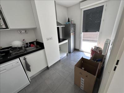 Louer Appartement Villenave-d'ornon 861 euros