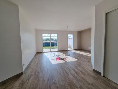 For sale Aubigny 4 rooms 79 m2 Vendee (85430) photo 2