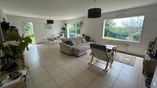 For rent Bourg-les-valence 7 rooms 143 m2 Drome (26500) photo 0