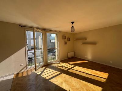 For rent Rungis 1 room 30 m2 Val de Marne (94150) photo 2