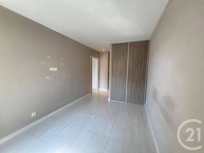 For rent Maisons-alfort 4 rooms 85 m2 Val de Marne (94700) photo 2