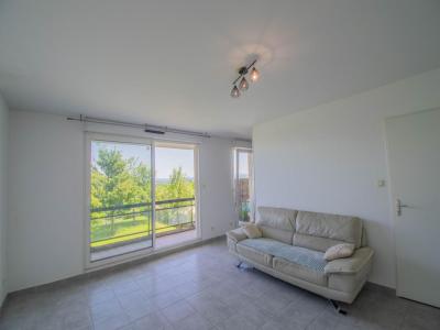Annonce Location 3 pices Appartement Sainte-suzanne 25
