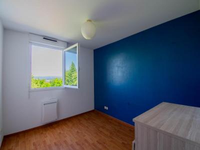 Louer Appartement 63 m2 Sainte-suzanne
