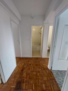 For rent Rueil-malmaison 3 rooms 55 m2 Hauts de Seine (92500) photo 3