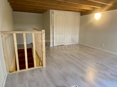 For rent Lyon-6eme-arrondissement 2 rooms 38 m2 Rhone (69006) photo 1