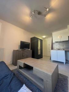 For sale Melun 1 room 18 m2 Seine et marne (77000) photo 2