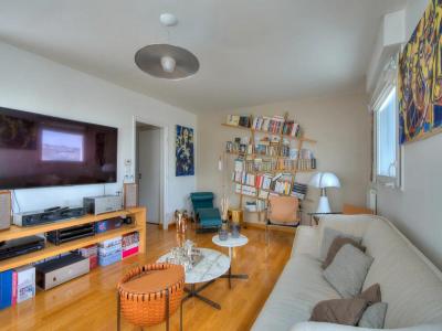 For sale Issy-les-moulineaux 4 rooms 80 m2 Hauts de Seine (92130) photo 2