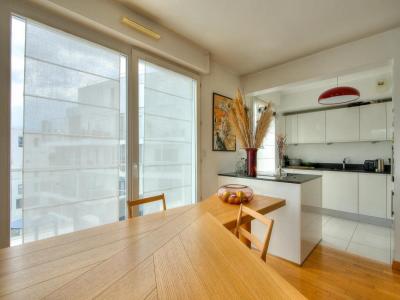 For sale Issy-les-moulineaux 4 rooms 80 m2 Hauts de Seine (92130) photo 4