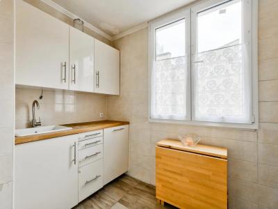 For sale Paris-18eme-arrondissement 3 rooms 58 m2 Paris (75018) photo 3