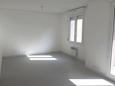 For rent Beaumont 1 room 29 m2 Puy de dome (63110) photo 2