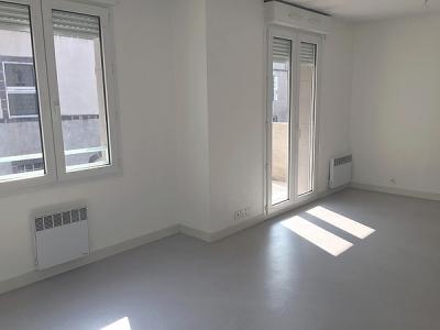 For rent Beaumont 1 room 29 m2 Puy de dome (63110) photo 3