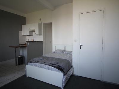 For rent Nantes 1 room 31 m2 Loire atlantique (44200) photo 2