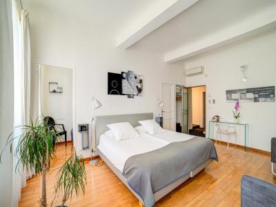 For sale Avignon 7 rooms 243 m2 Vaucluse (84000) photo 4
