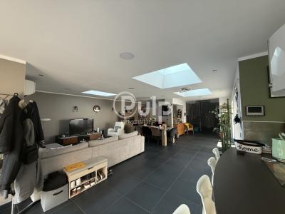 For sale Lille 7 rooms 194 m2 Nord (59800) photo 3