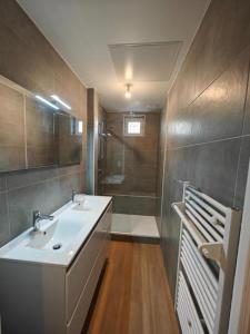 For sale Chambon-feugerolles 180 m2 Loire (42500) photo 2