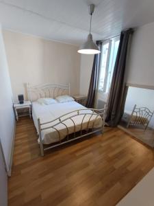 For sale CENTRE VILLE 5 rooms 101 m2 Herault (34550) photo 3