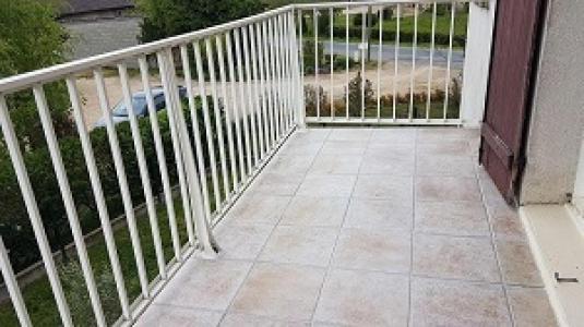 For sale 3 rooms 77 m2 Ain (01190) photo 2
