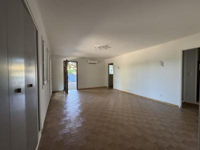 For sale LES MARTGAUX 3 rooms 65 m2 Bouches du Rhone (13013) photo 2