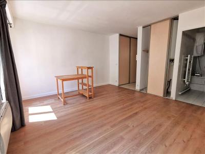 For rent Paris-15eme-arrondissement 1 room 29 m2 Paris (75015) photo 2
