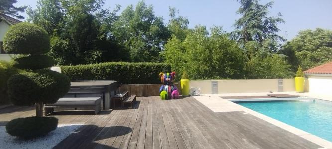 For sale Unieux 7 rooms 170 m2 Loire (42240) photo 3