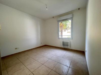 For sale Hyeres 4 rooms 92 m2 Var (83400) photo 3