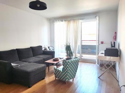 Louer Appartement 70 m2 Romainville
