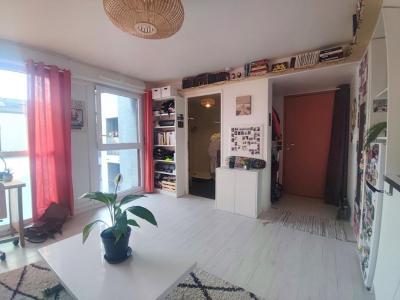 Louer Appartement Romainville 650 euros