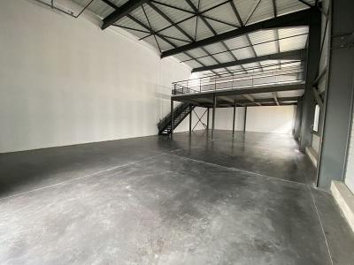 Louer Local commercial Marclopt 28800 euros