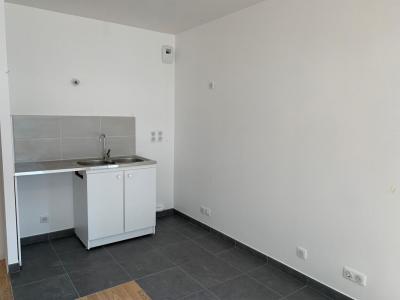 For rent Rueil-malmaison 2 rooms 43 m2 Hauts de Seine (92500) photo 1