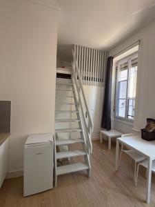 For rent Lyon-9eme-arrondissement 1 room 12 m2 Rhone (69009) photo 0