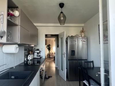 For sale Saint-etienne 3 rooms 57 m2 Loire (42000) photo 3