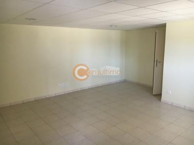 Louer Bureau Montussan 5361 euros